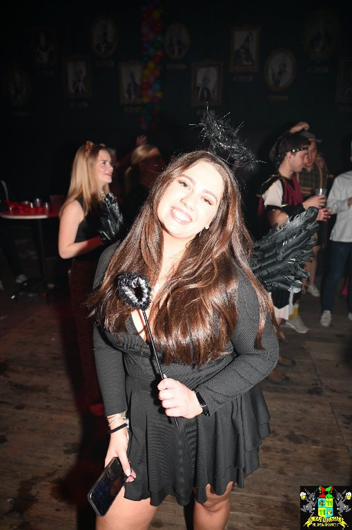 ../Images/Opwarmbal 2026 255.jpg